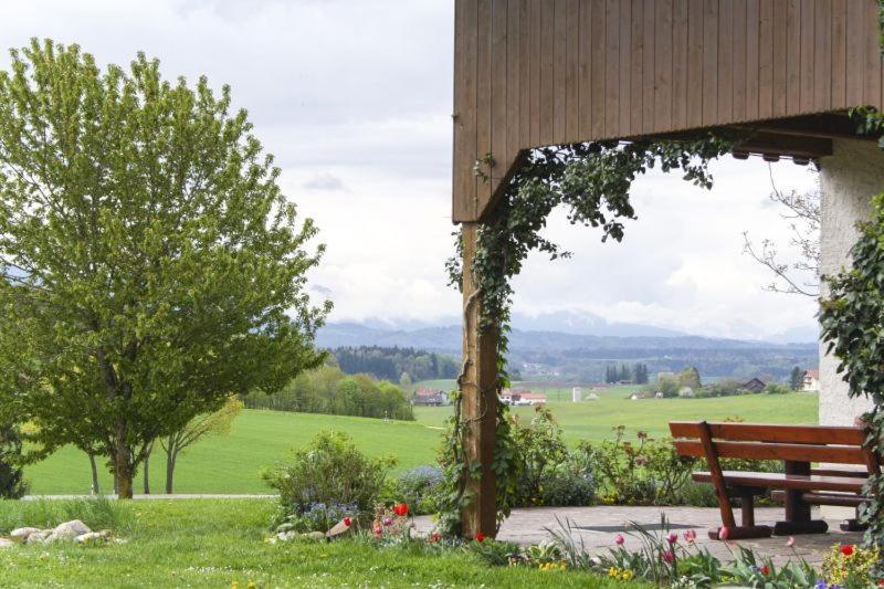 Ferienwohnungen Reiter Kirchanschoring Exterior photo