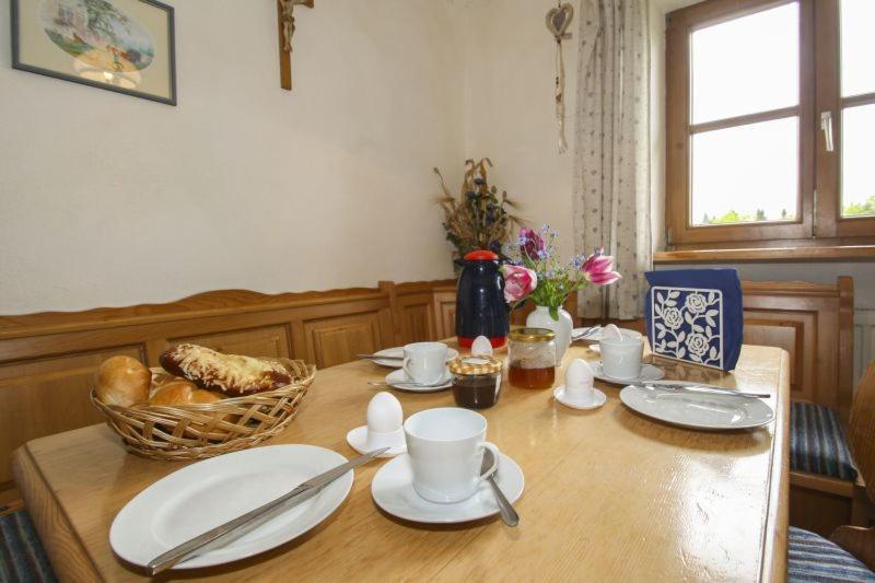 Ferienwohnungen Reiter Kirchanschoring Room photo